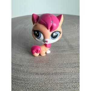 Littlest Pet Shop LPS Sugar Sprinkles Cupcake Cat #3822 Figure Toy